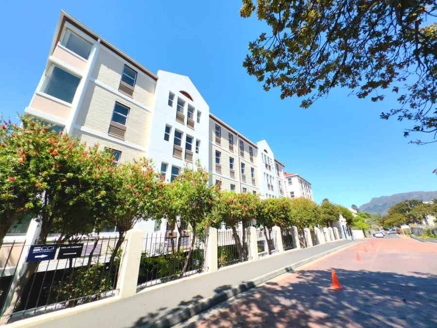 To Let commercial Property for Rent in Wynberg Western Cape